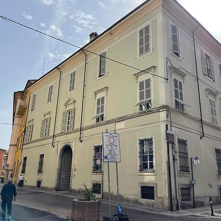 Minimal Loft In Centro A Piacenza Apartment Exterior photo